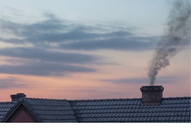Cheminée crachant de la fumée (donc du CO2)